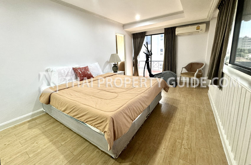 Apartment in Phaholyothin 